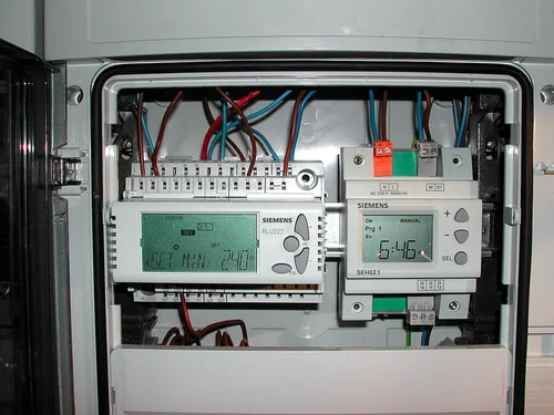 Siemens RLU222 Controller